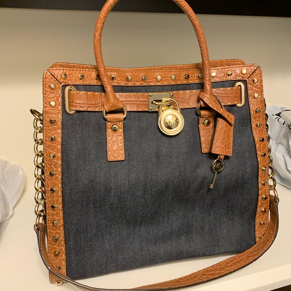Michael Kors Croc Embossed dark denim Hamilton Bag